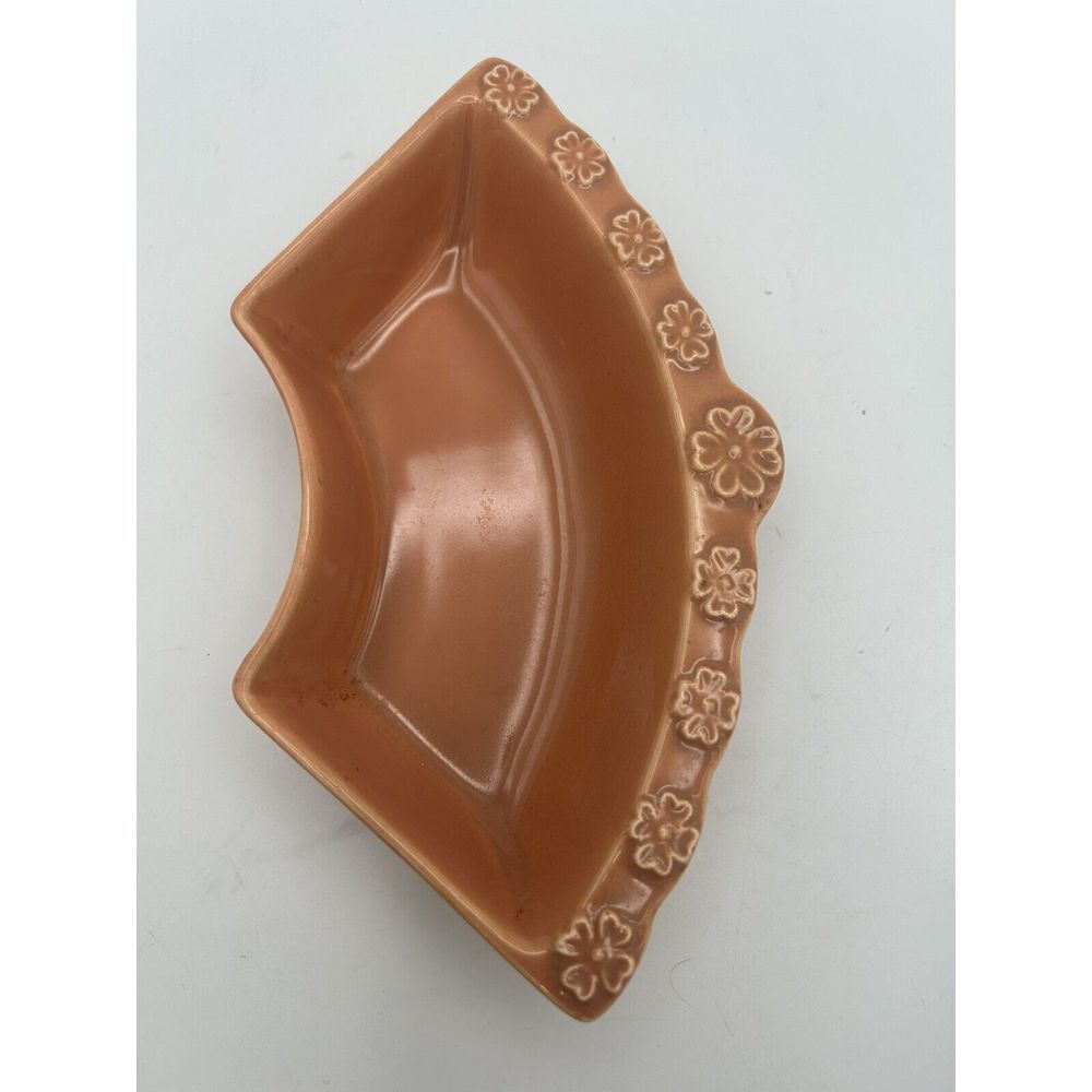 One Vtg. California Pottery Replacement Relish Piece L55‎